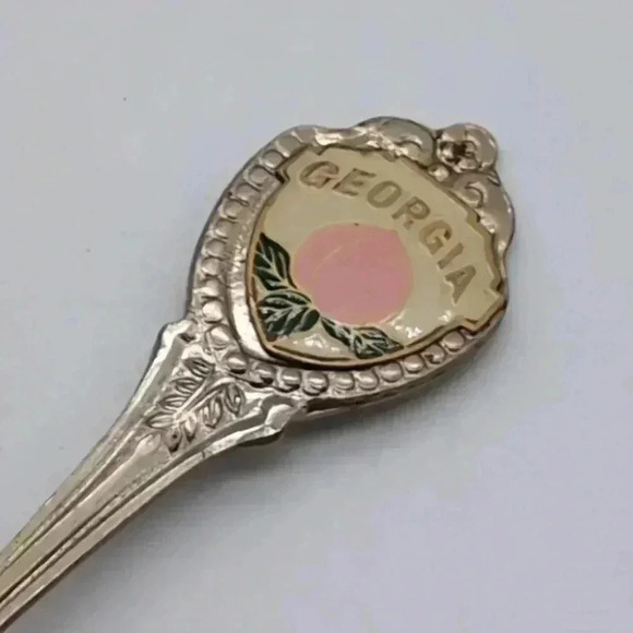 Vintage Georgia Peach Souvenir Spoon Kitschy cool - Picture 2 of 5